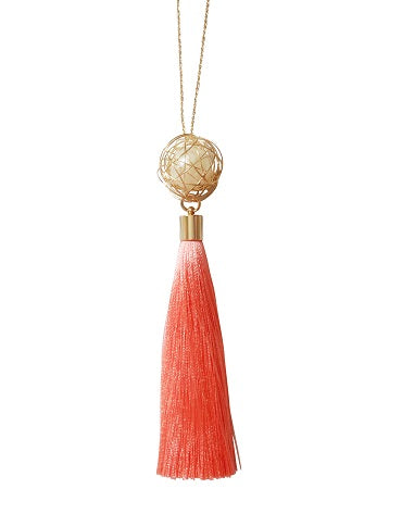 Curatelier Purity Peach Art Silk Tassel Wire Wrapped Pearl Long Gold Chain Necklace