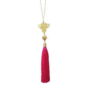 Curatelier Destiny Fuschia Art Silk Tassel Weaved Chinese Knot Long Gold Chain Necklace