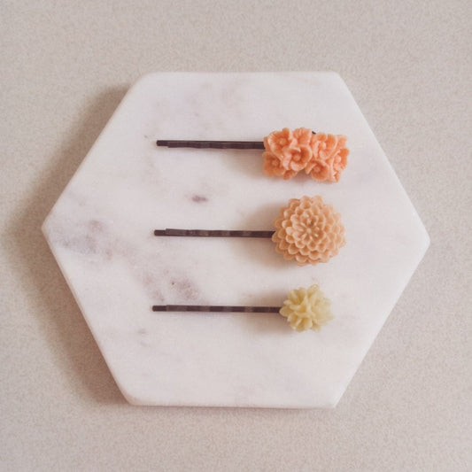 Curatelier Isabel Shabby Chic Vintage Floral Bronze Bobby Pins Set of 3